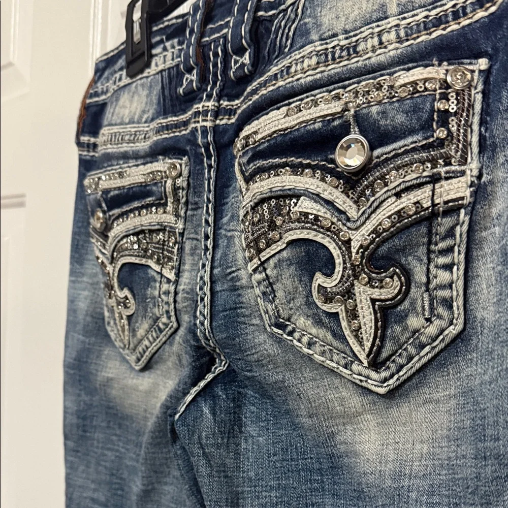 💥 Rock Revival Women's Distressed “Yui” Blue Boot Cut Jeans {27} 30” inseam. 💥 - Picture 7 of 16